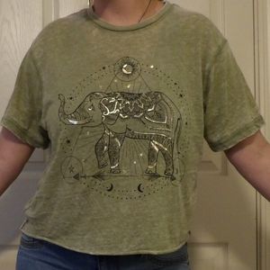 Short tee shirt